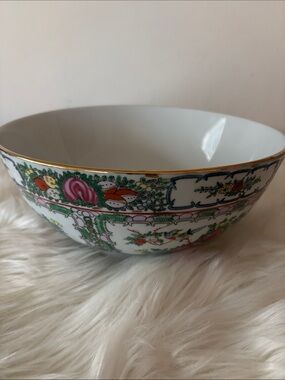 Vintage, Chinese, export porcelain, Rose Medallion, bowl , 9 inches wide